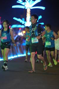 BIB: 200, 40507, 1425
                            <button type="button" onclick="openModal(21067129)" class="btn btn-primary btn-sm float-right btn-popup" data-toggle="modal" data-target=".modal-high-quality">
                        <i class="fas fa-shopping-cart"></i> Add to Cart
                    </button>
                                            <button type="button" onclick="isThisMe(21067129, true)" class="btn btn-success btn-sm float-right btn-popup btn-isme hidden" data-toggle="tooltip" data-placement="bottom" title="นี่คือรูปของคุณใช่ไหม คลิกที่นี่เพื่อเอาเข้าอัลบั้ม">
                        <i class="fas fa-plus"></i> Add to album
                    </button>
                    <button type="button" onclick="isThisMe(21067129, false)" class="btn btn-warning btn-sm float-right btn-popup btn-isnotme hidden">
                        <i class="fas fa-ban"></i> Remove from album
                    </button>